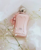 عطر زنانه پارفومز د مارلی دلینا اکسکلوسیف ادو پرفیوم حجم ۷۵ میل