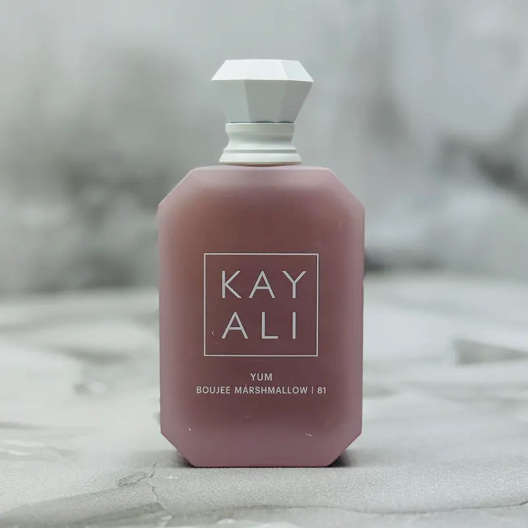 عطر زنانه کایالی یام بوجی مارشمالو ۸۱ ادو پرفیوم حجم ۱۰۰ میل